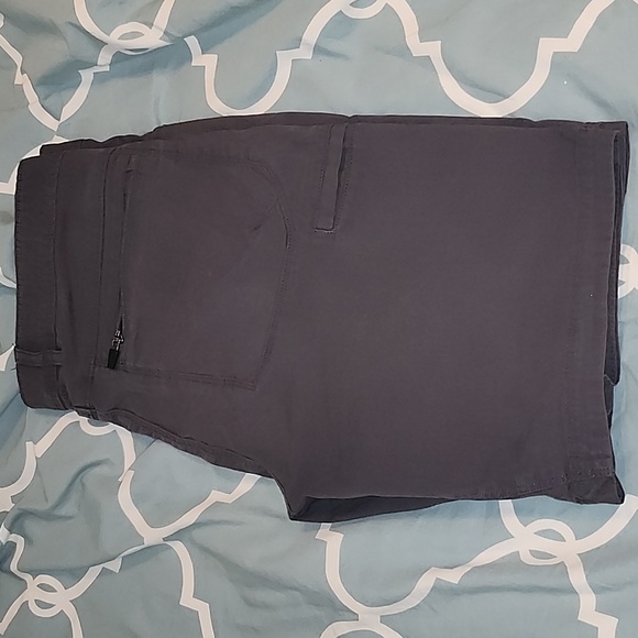 Dark Slate Grey Alaskan Hardgear Free Reign 11" shorts by Duluth - Picture 6 of 9